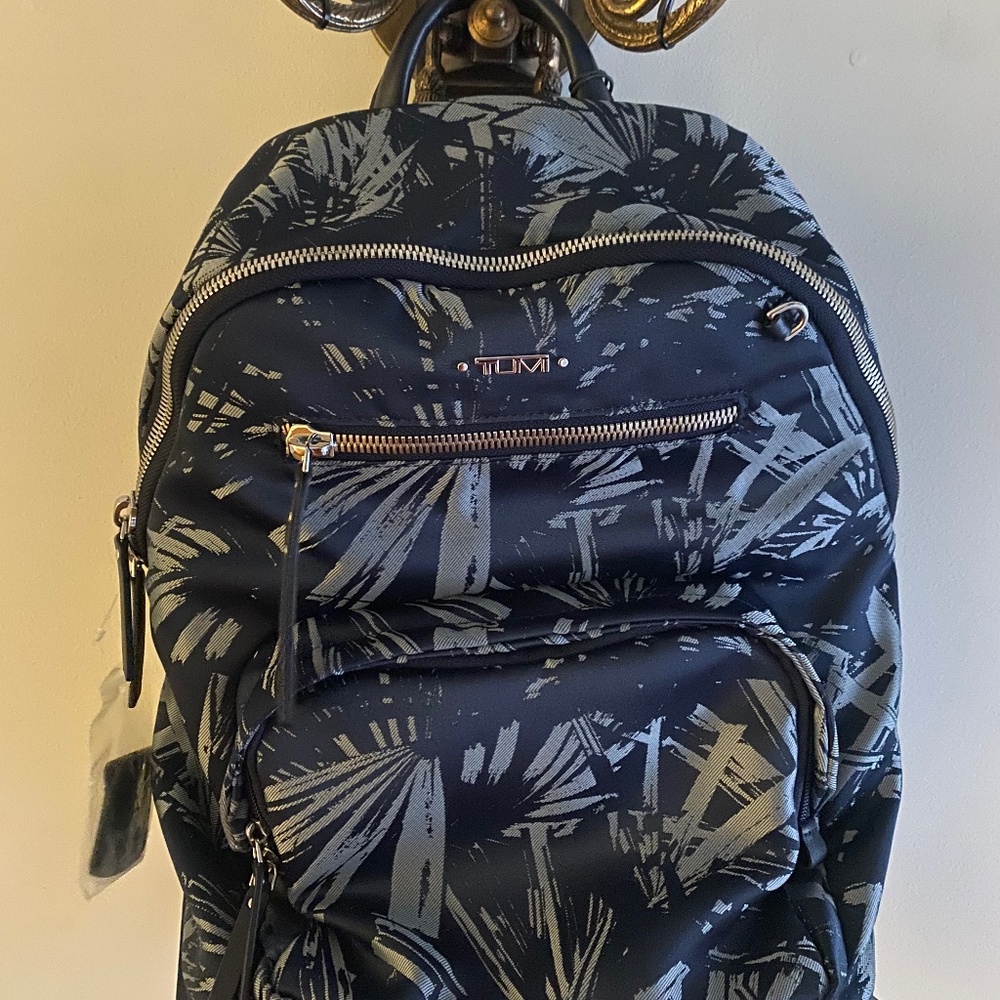 Tumi
